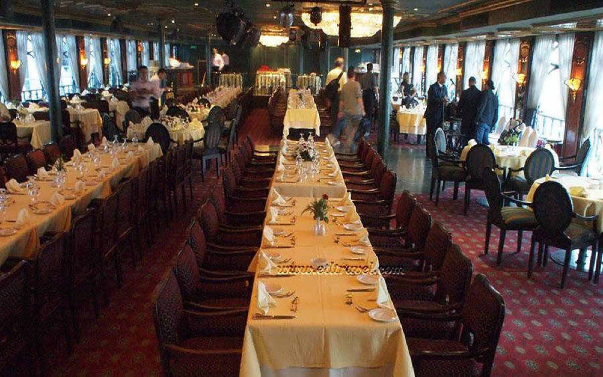 Nile Maxim is the most luxurious cruising restaurant, on the River Nile.